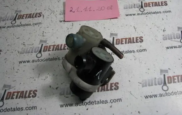 Honda CR-V Windscreen/windshield washer pump