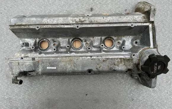 Rocker cam cover