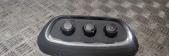 Dodge Durango Air conditioning (A/C) switch 68158253AD