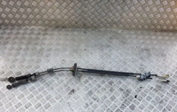Gear shift cable linkage