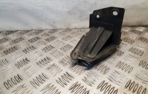 Skoda Superb B8 (3V) ABS pump bracket 5Q2614235E