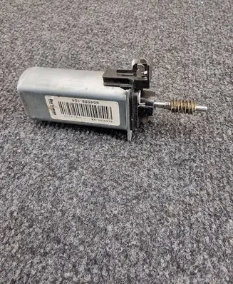 Mercedes-Benz ML W166 Seat adjustment motor 984688104 D351601