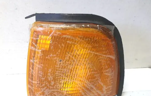 Audi 80 90 S2 B4 Front indicator light