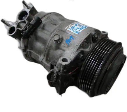 Jaguar E-Pace Air conditioning (A/C) compressor (pump)
