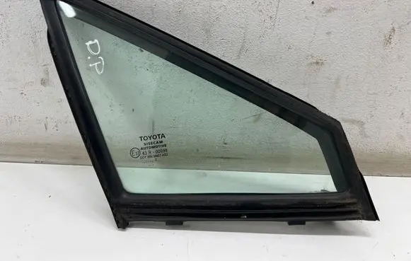 Toyota C-HR I Front door vent window glass four-door 