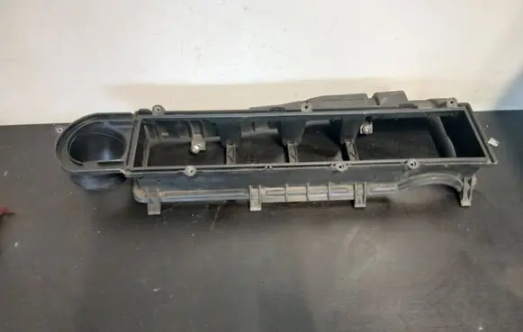 Peugeot 308 Air filter V754114980