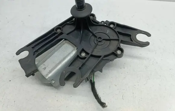 Peugeot 308 Rear window wiper motor 9680477480