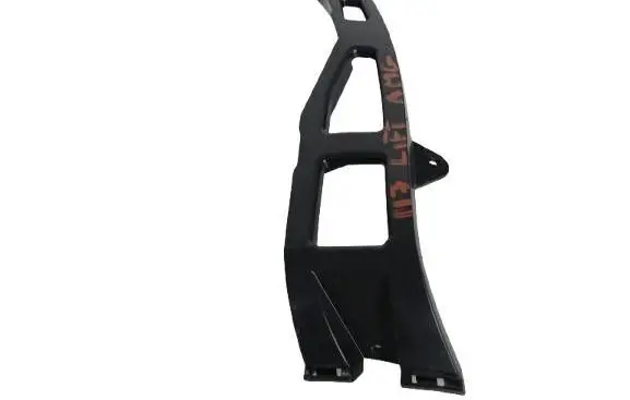 Mercedes-Benz CLA C117 X117 W117 Front bumper mounting bracket A1178857400