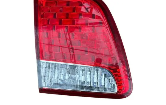 KIA Sorento Tailgate rear/tail lights 924052P02