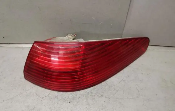 Peugeot 607 Rear/tail lights