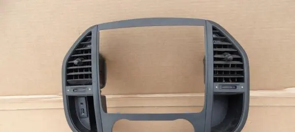 Mercedes-Benz Vito Viano W447 Radio/GPS head unit trim A4476890011