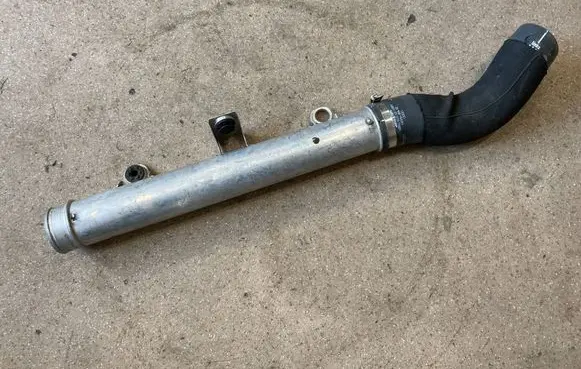 Audi A8 S8 D5 Intercooler hose/pipe 4N0145709N