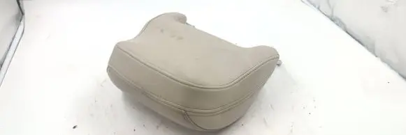 Volvo C70 Front seat headrest 