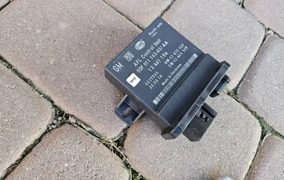 Opel Insignia A Xenon control unit/module 13461154-