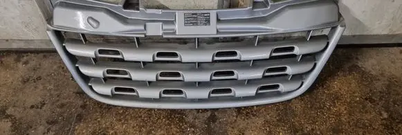 Renault Master III Front bumper upper radiator grill 623100256r
