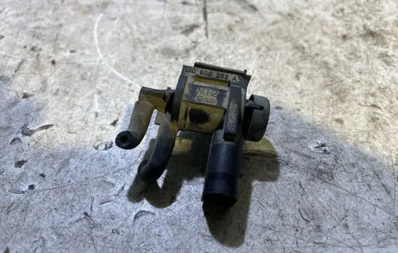Volkswagen Caddy Turbo solenoid valve 1K0906283A