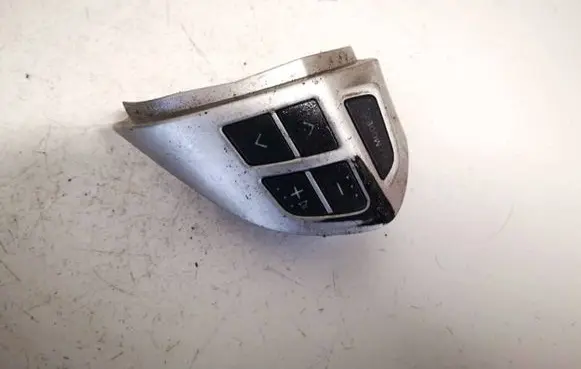Mitsubishi Lancer X Steering wheel buttons/switches 75b471