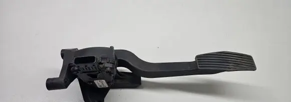 Opel Corsa C Accelerator throttle pedal 6PV00811000 9129423 9120423