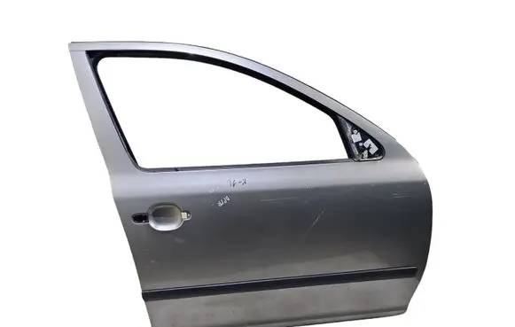 Skoda Octavia Mk2 (1Z) Front door