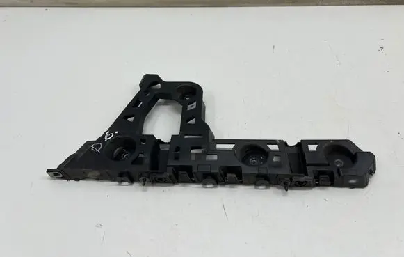 Opel Insignia B Rear bumper mounting bracket 39136915