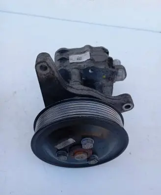 BMW X5 E70 Power steering pump 679646203 5002445