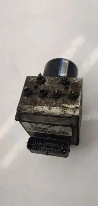 Volkswagen PASSAT B6 ABS Pump 3c0614095N