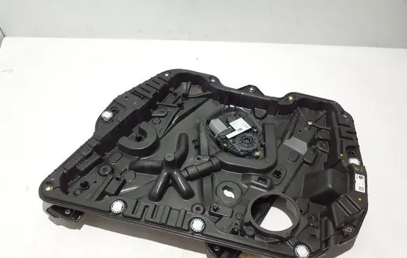 BMW X3 G01 Front door window regulator with motor 7393458