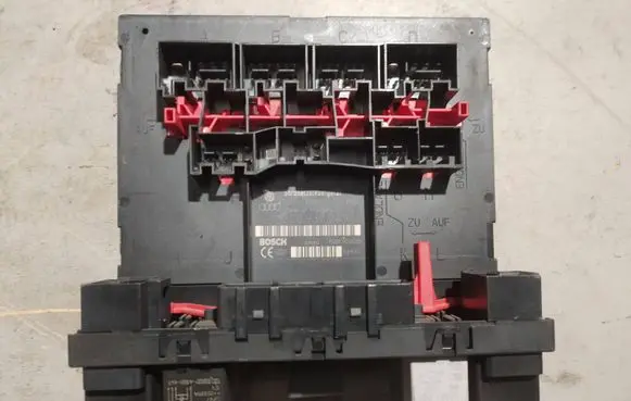 Volkswagen PASSAT B6 Comfort/convenience module 3C0937049J F005V00530