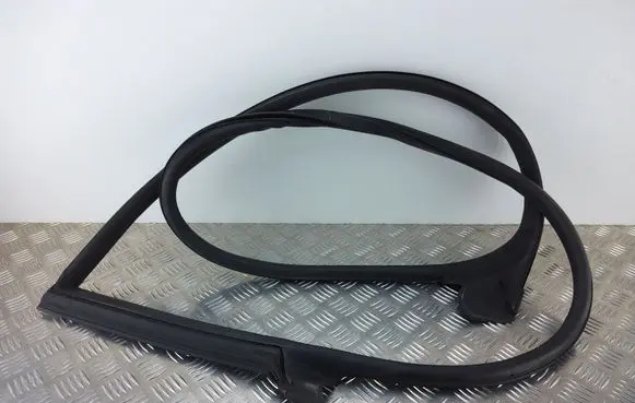 Audi A5 8T 8F Front door rubber seal 8T8831708