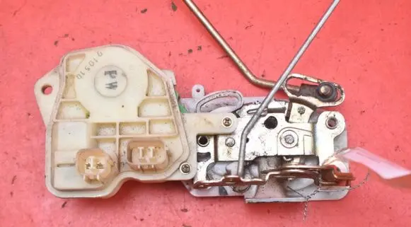 Honda Stream Front door lock