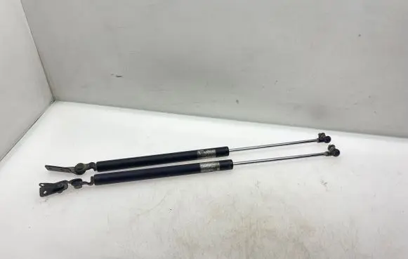 Subaru Forester SG Tailgate/trunk strut/damper