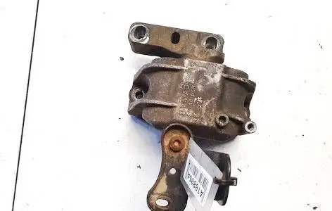 Engine mount bracket