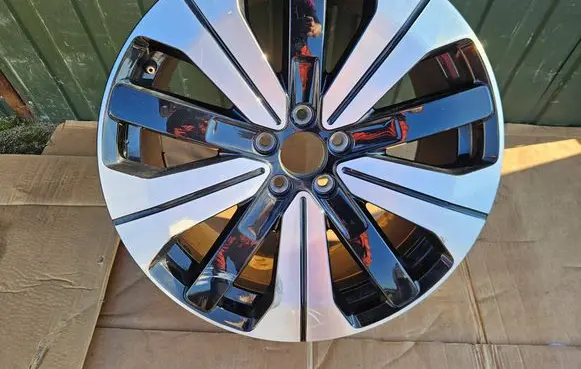 Volvo XC40 R19 alloy rim 32143628 ET56