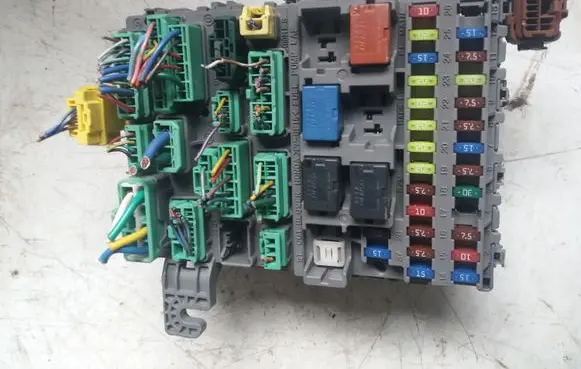 Honda FR-V Fuse module 38650SJDG01 G8D660H2 660H2017174050921