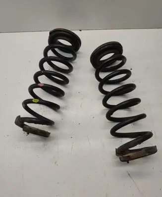 Mitsubishi Outlander Rear coil spring