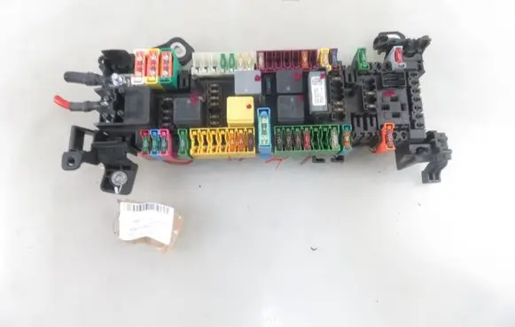 Mercedes-Benz CLA C117 X117 W117 Fuse box set 2465402714