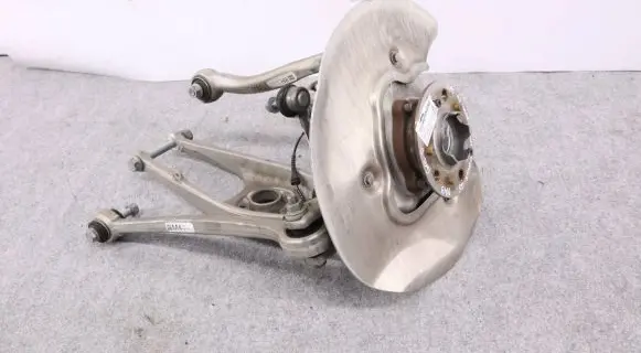 BMW M3 G80 Rear wheel hub spindle/knuckle 8095658 8093732 2284777