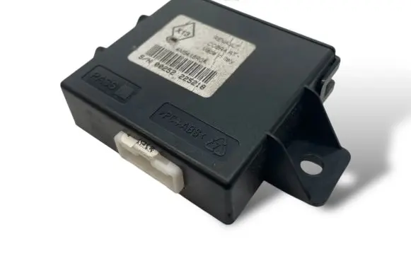 Renault Megane III Alarm control unit/module 4M5418R0A 00252225218