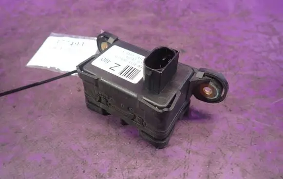 Nissan Murano Z50 ESP acceleration yaw rate sensor 