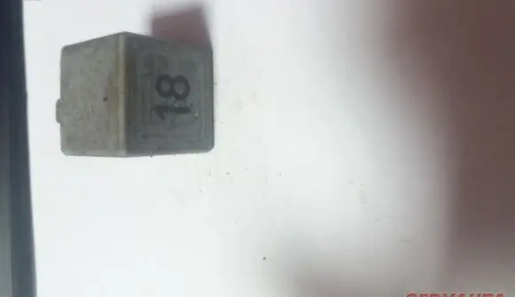 Volkswagen PASSAT B5 Other relay 191937503