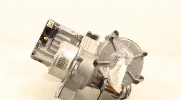 Ford Fiesta Power steering pump 8V513C529JM