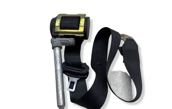 Audi A4 S4 B5 8D Front seatbelt 8D0857705A