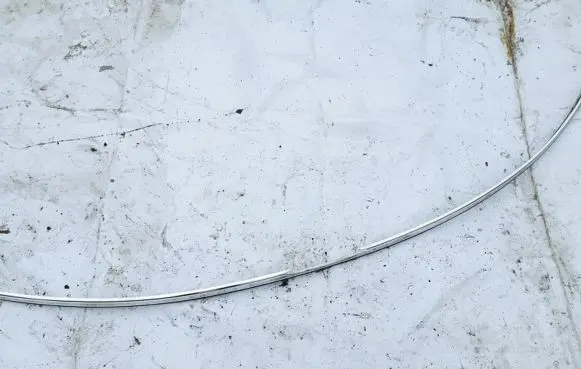 Mercedes-Benz CLS C219 Front door glass trim molding 