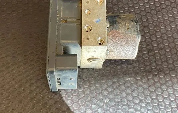 Renault Espace IV ABS Pump 10096014333