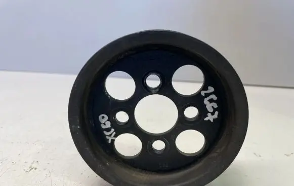 Volvo XC60 Power steering pump pulley 30731821