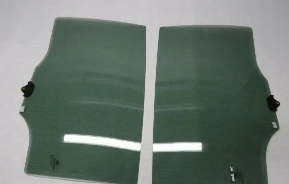 KIA Sportage Rear door window glass