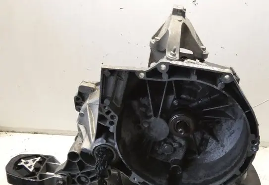 Ford Focus C-MAX Manual 5 speed gearbox CV6R7002BBH T6TA1130417000432