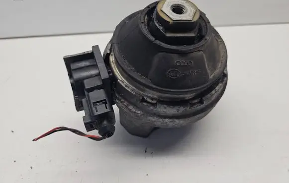 Audi A8 S8 D2 4D Engine mount bracket 4D0199381