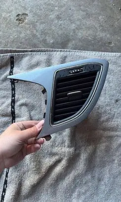 Seat Leon (5F) Dash center air vent grill 5F1820901D