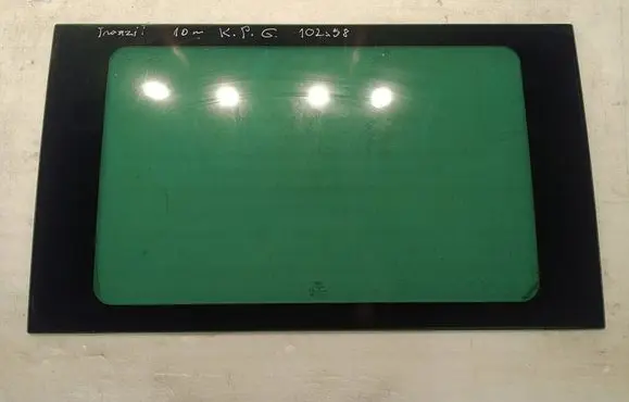 Ford Transit Rear side window 43R00102